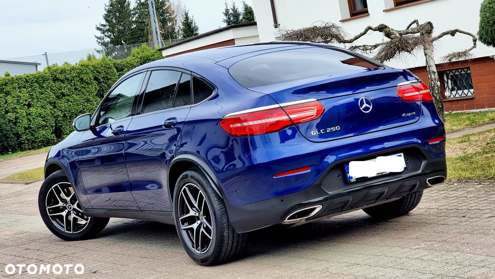 Mercedes-Benz GLC - 12