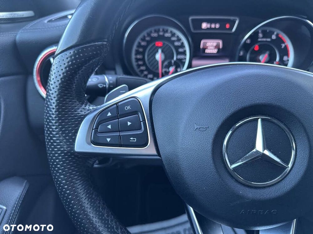 Mercedes-Benz CLA 45 AMG 4Matic 7G-DCT - 29