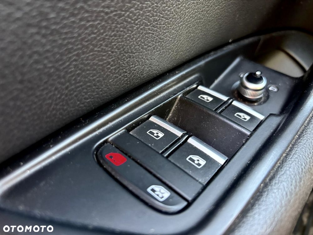 Audi A4 Limousine 2.0 TFSI Quattro Design S tronic - 15