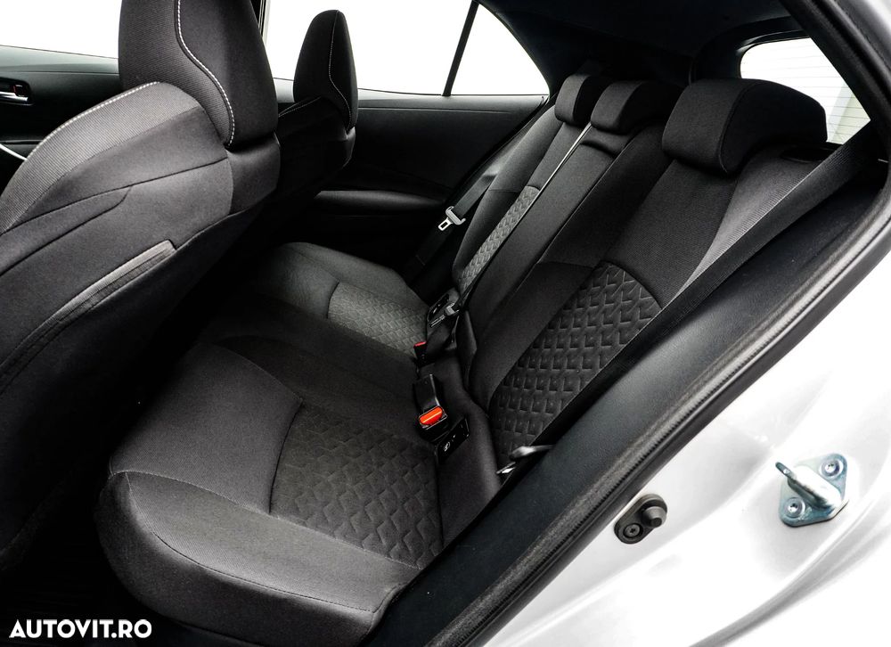 Toyota Corolla 1.8 HSD Dynamic - 14