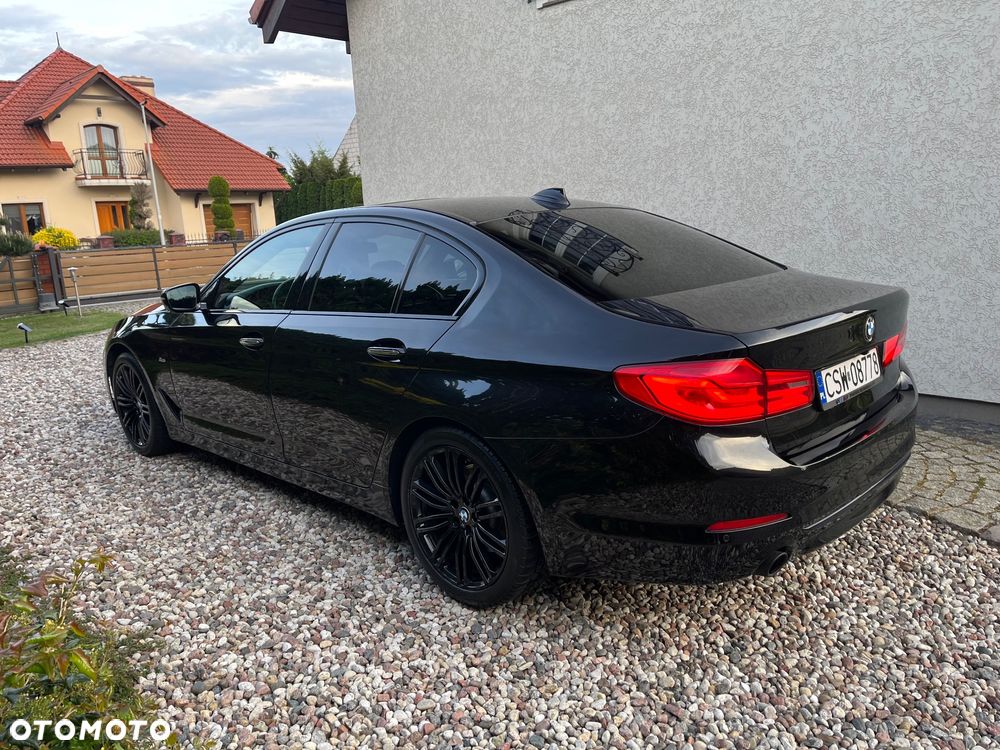 BMW Seria 5 520d xDrive Sport Line sport - 12