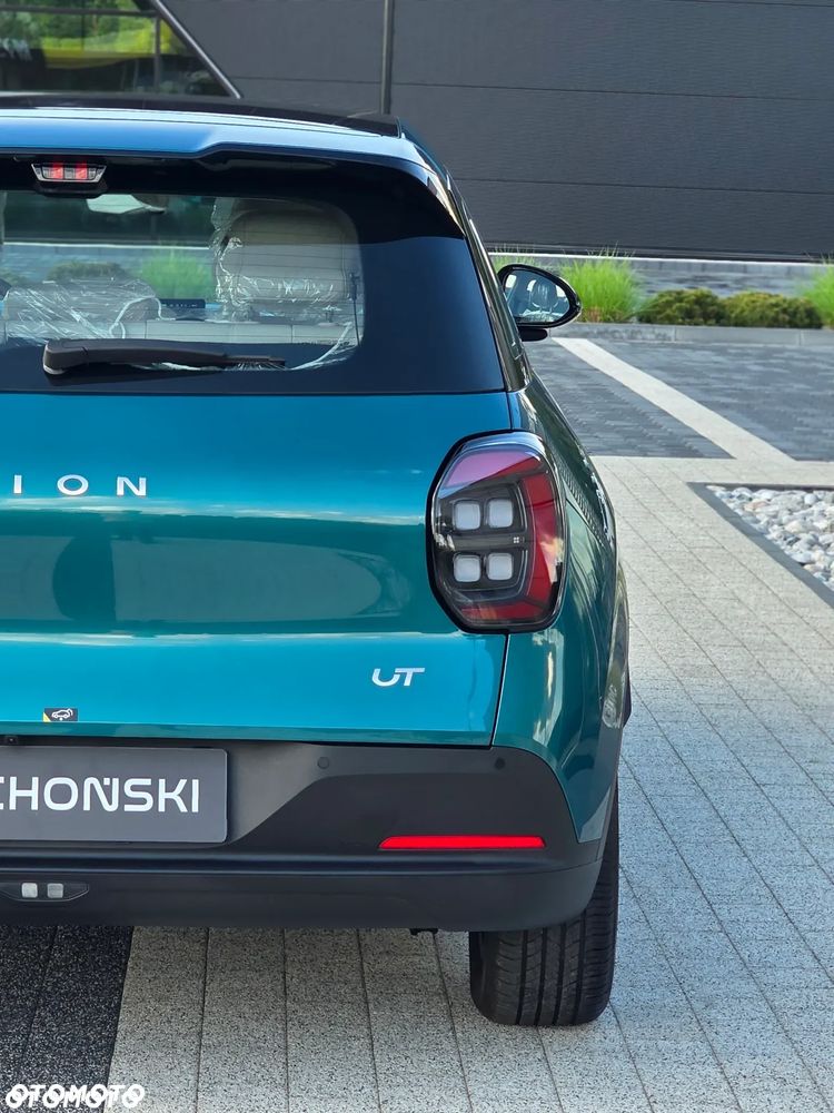 GAC AION UT - 13