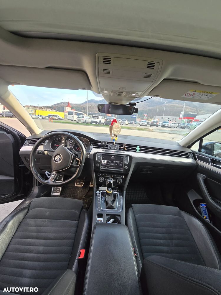 Volkswagen Passat 2.0 TDI DSG Highline - 5