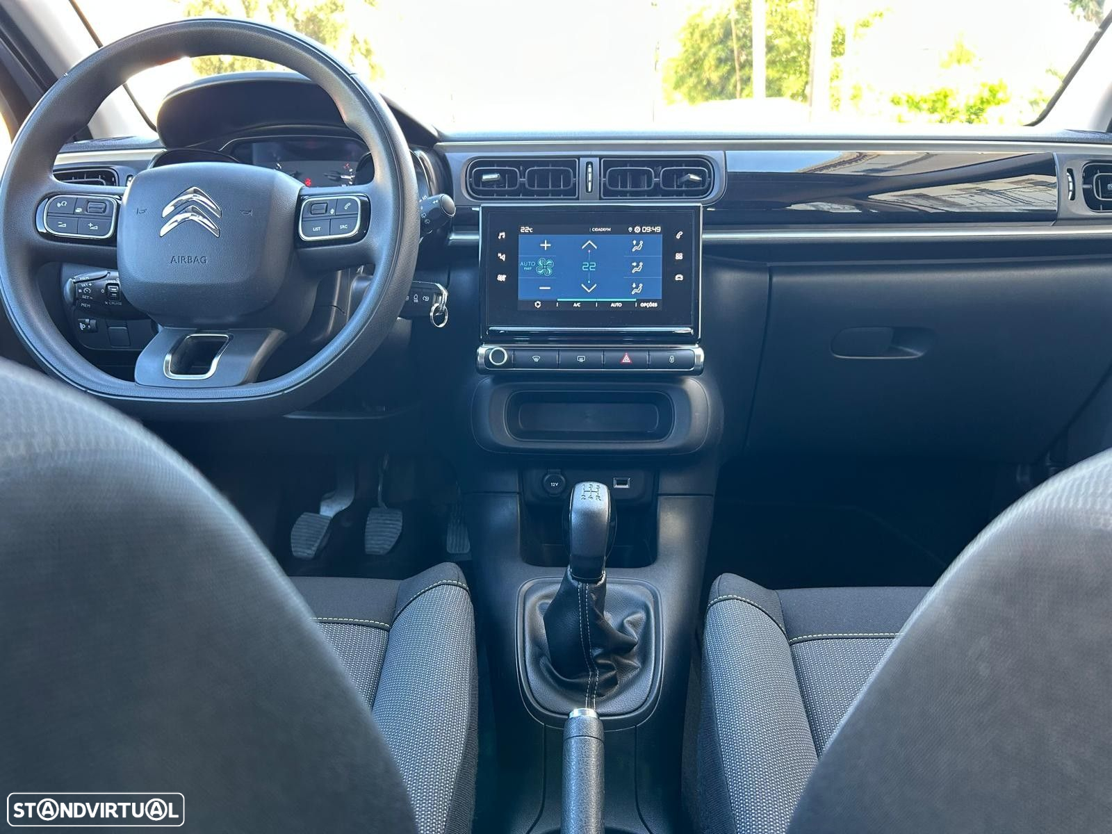 Citroën C3 1.2 PureTech Shine - 26