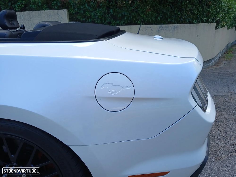 Ford Mustang 2.3i EcoBoost — fotografia 19