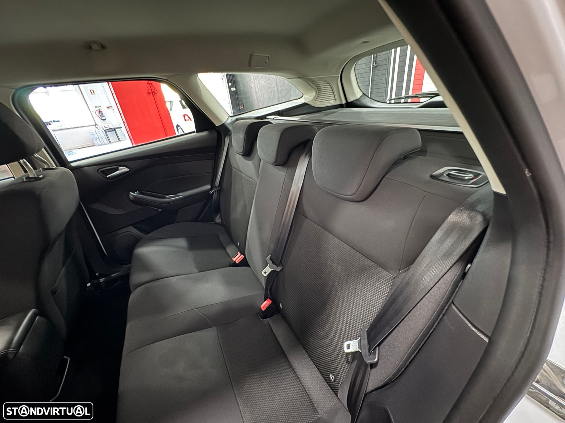 Ford Focus SW 1.5 TDCi Trend ECOnetic - 40