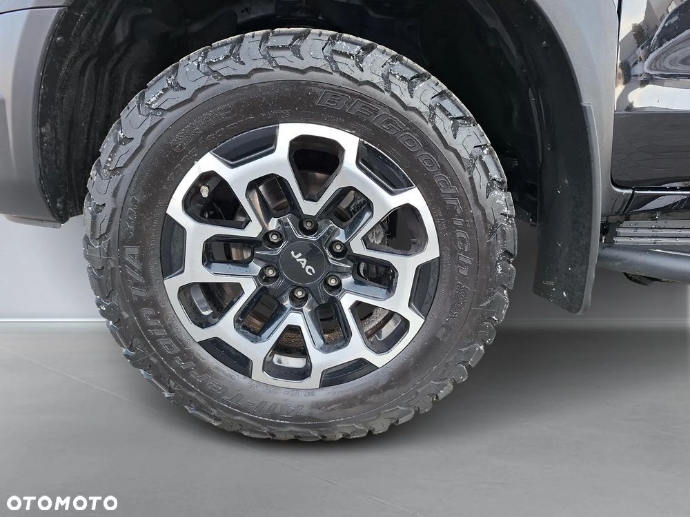 JAC T9 - 17