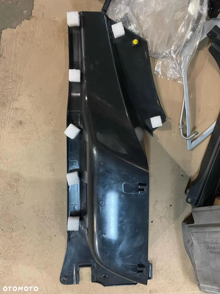 Wnęka stopnia obudowa VOLVO E6 FH4 82819477 - 1