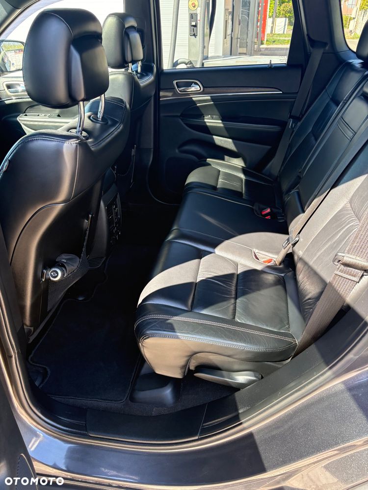 Jeep Grand Cherokee - 9