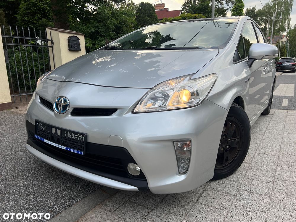 Toyota Prius 1.8 Hybrid Premium - 2