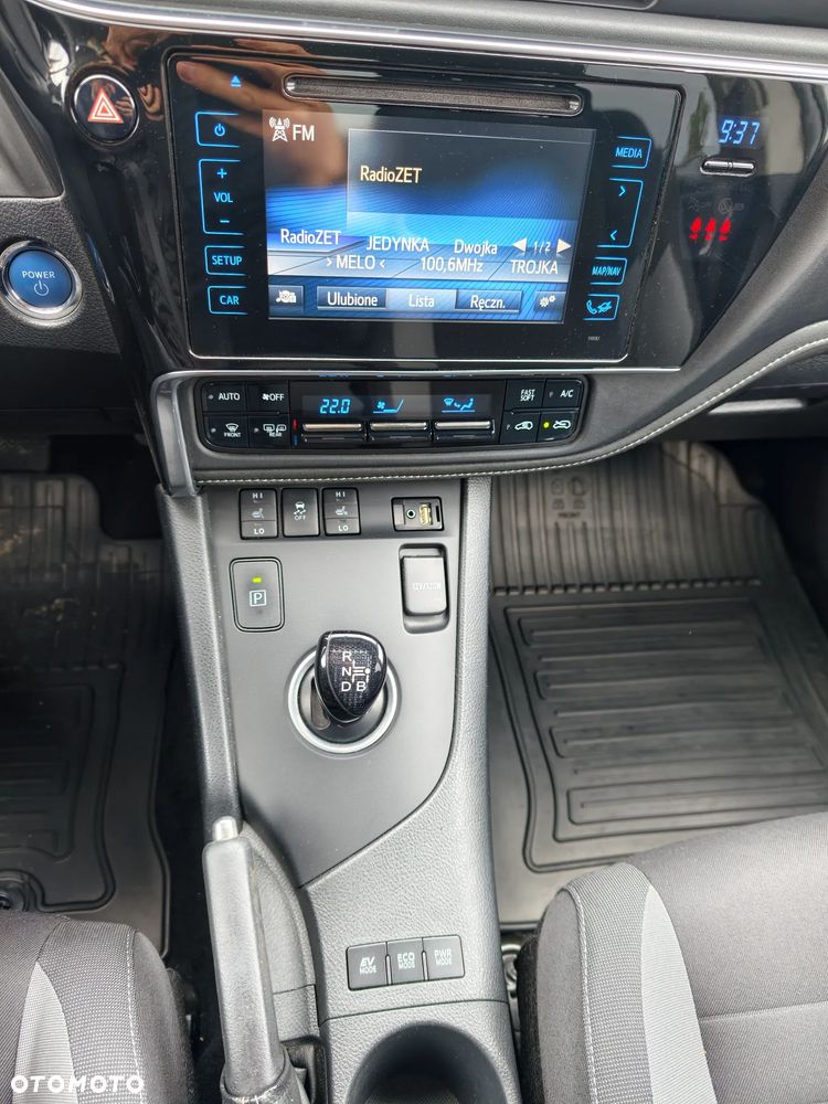 Toyota Auris 1.8 HSD Luna - 14