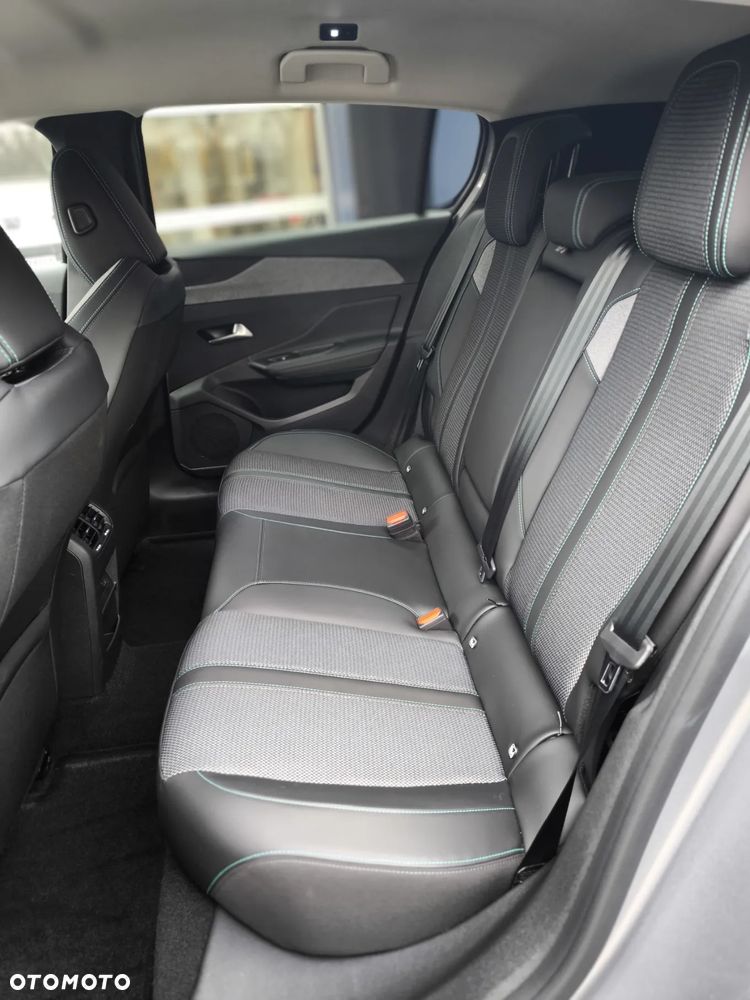 Peugeot 308 1.2 PureTech Allure S&S EAT8 - 20