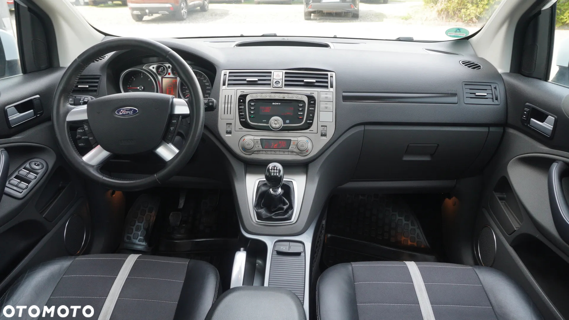Ford Kuga 2.0 TDCi 4WD Titanium - 29