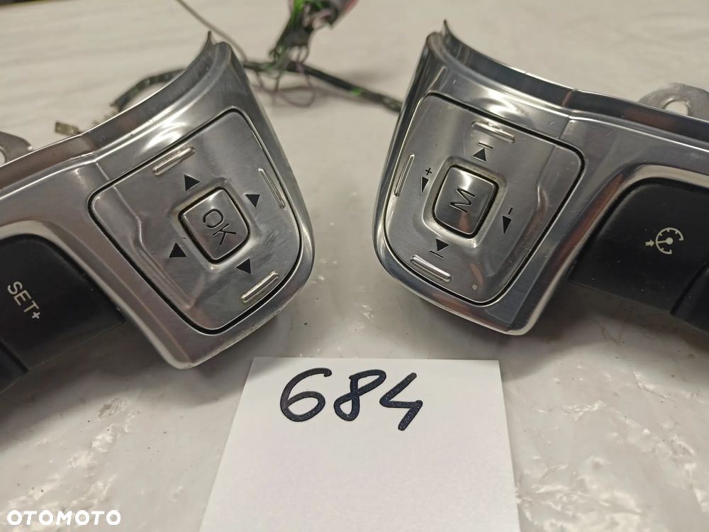 PRZYCISKI TEMPOMAT MONDEO MK4 S-MAX MK1 MONDEO MK4 10-14R AM2T-14K147 - 2