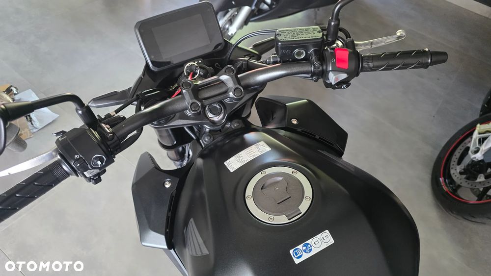 Honda Hornet - 15