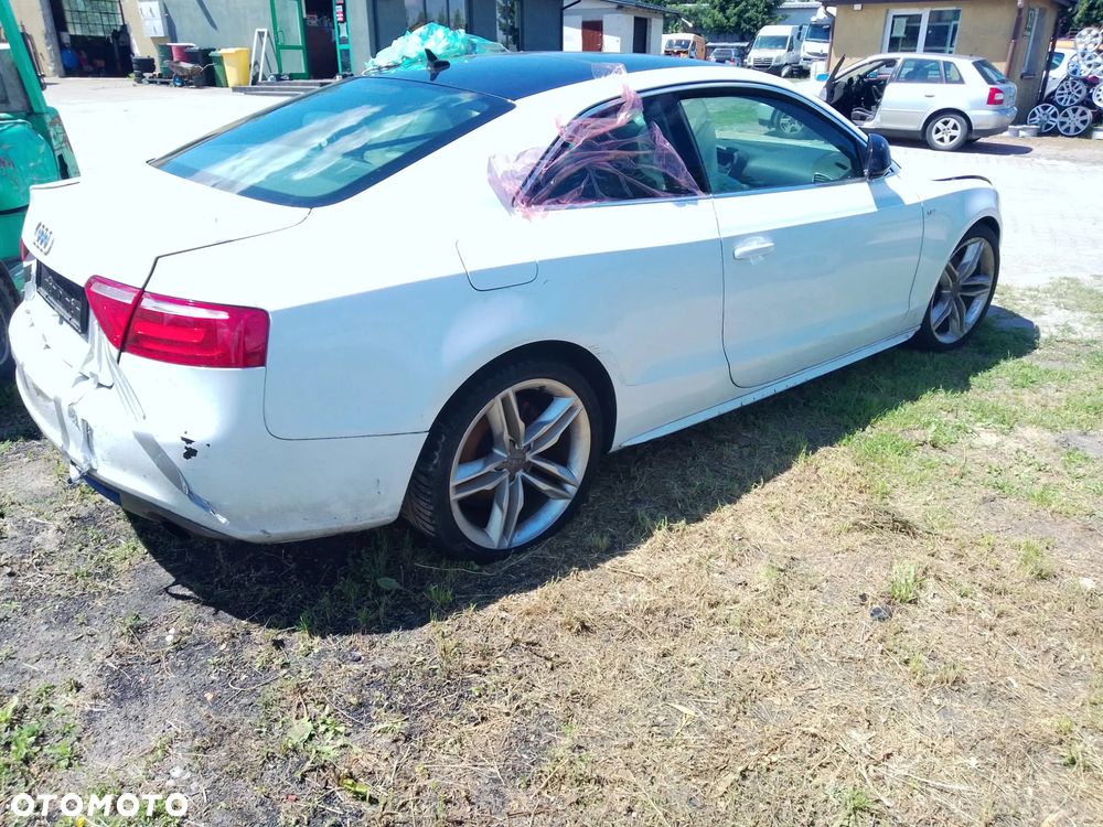 silnik CAPA CAP  skrzynia audi a4 b8 a5 a6 c6 3,0 tdi czesci - 2