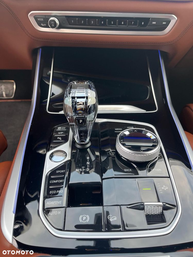 BMW X7 - 15