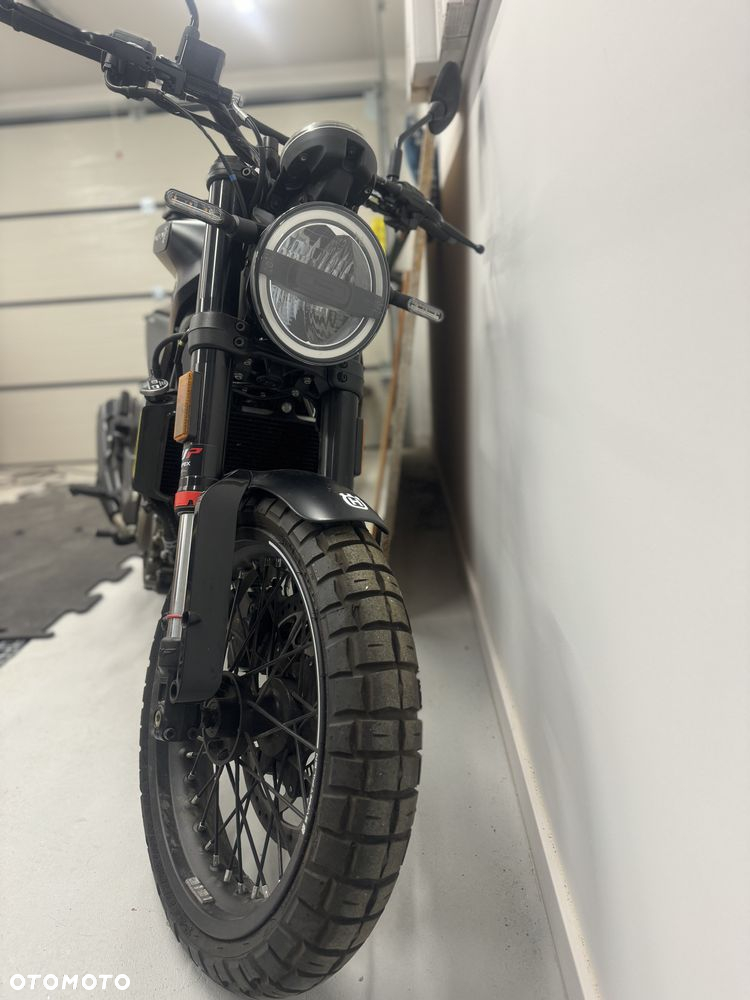 Husqvarna Svartpilen
