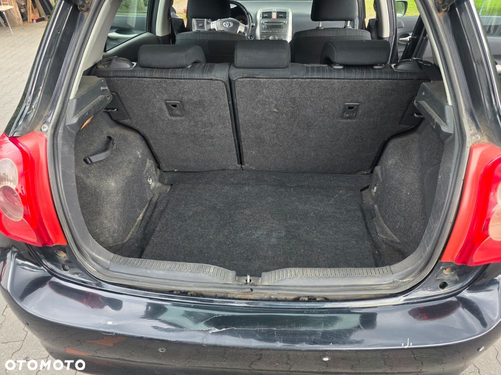 Toyota Auris - 10