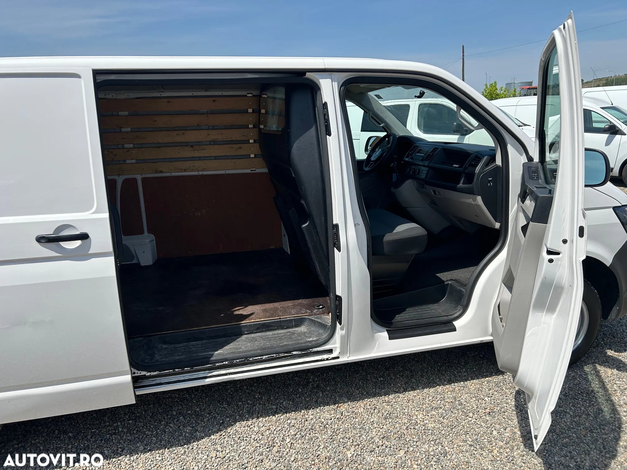 Volkswagen Transporter - 6