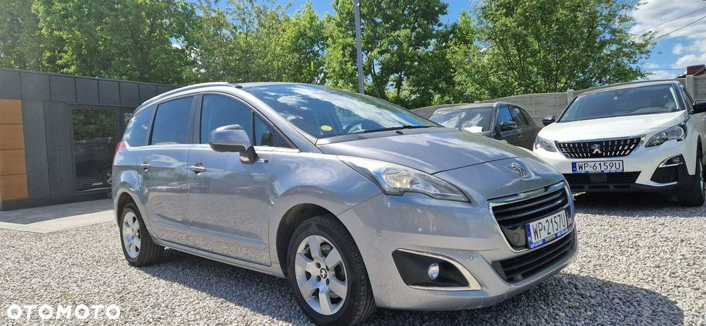 Peugeot 5008 - 17