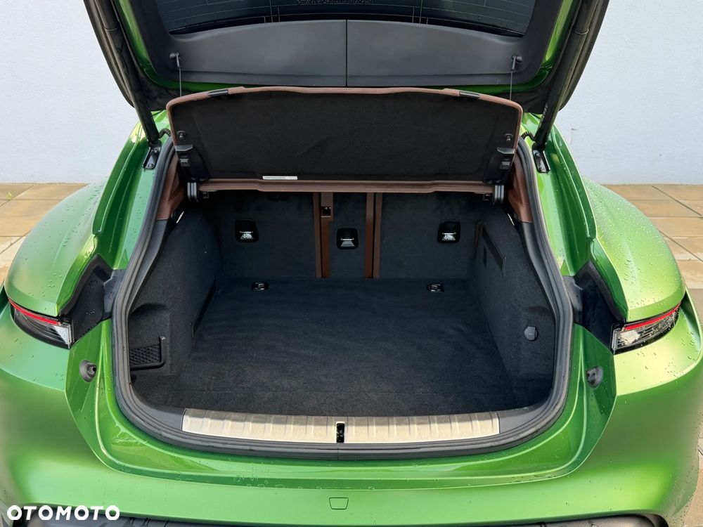 Porsche Taycan - 7