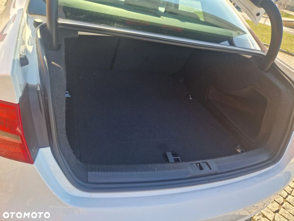 Audi A4 Limousine 2.0 TDI Multitronic - 17