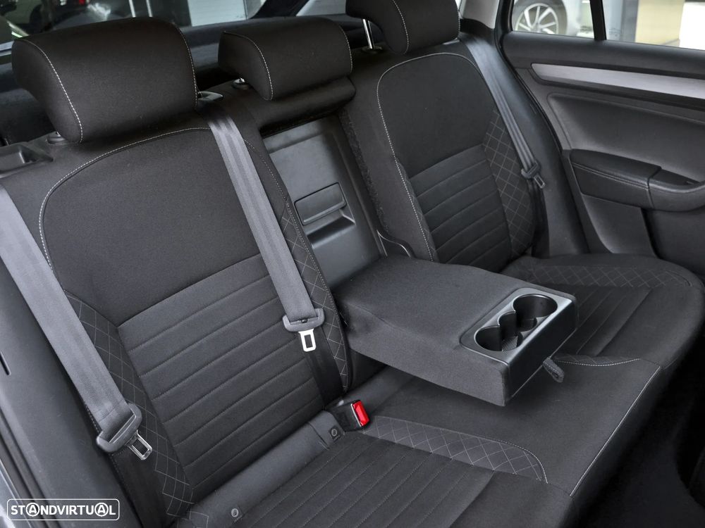 Skoda Rapid Spaceback 1.4 TDi Style - 8