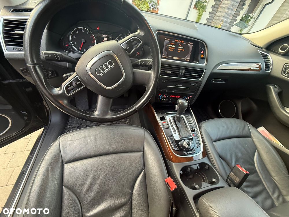 Audi Q5 3.2 FSI Quattro S tronic - 9