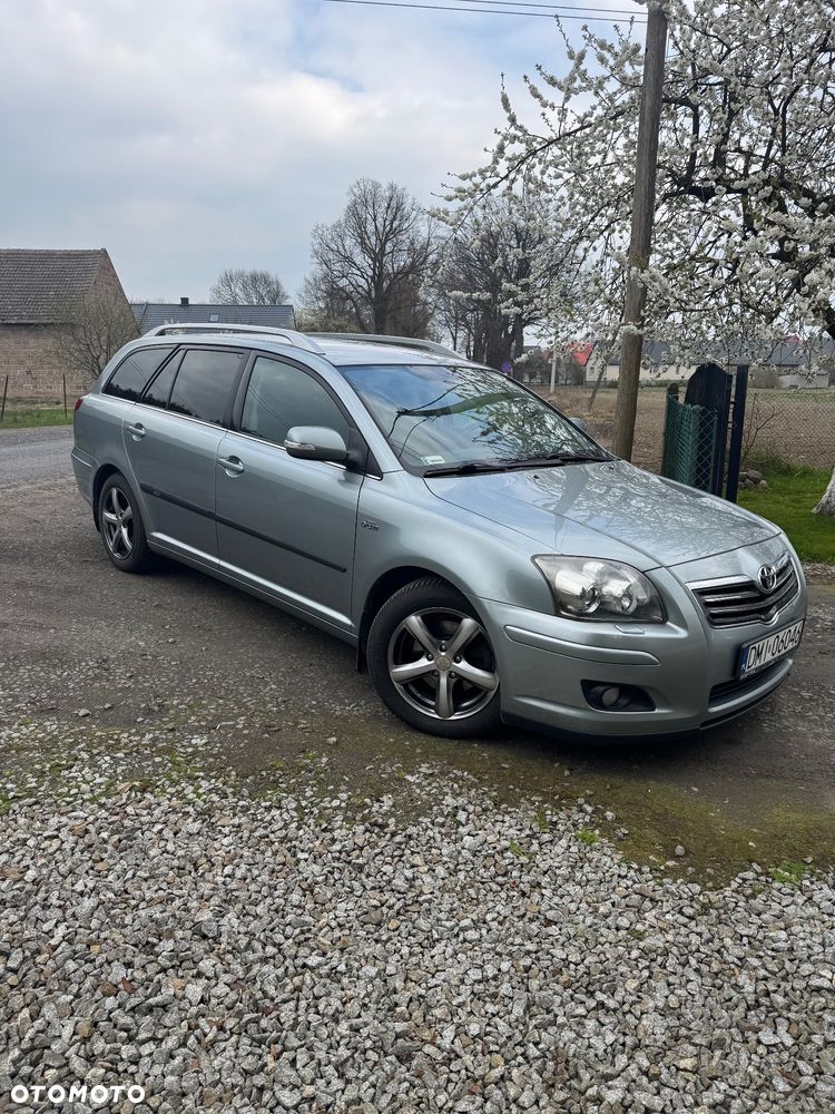 Toyota Avensis 2.2 D-CAT Sol plus NAVI - 3