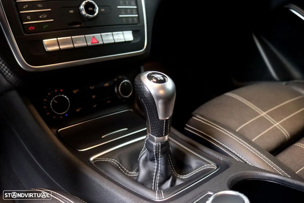Mercedes-Benz A 180 d AMG Line - 8