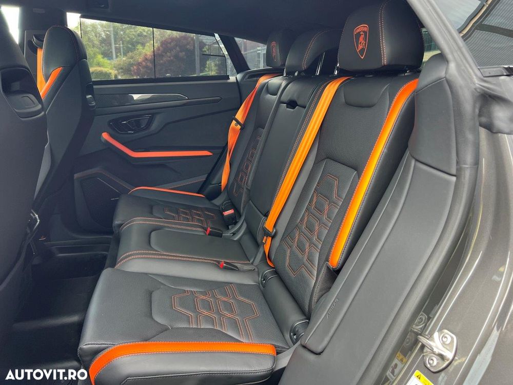 Lamborghini URUS - 9