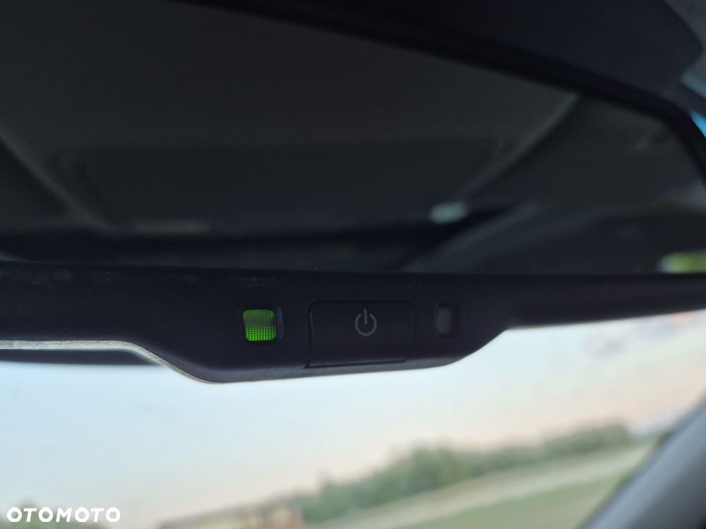 Kia Ceed 1.6 CRDi 128 Platinum Edition - 24
