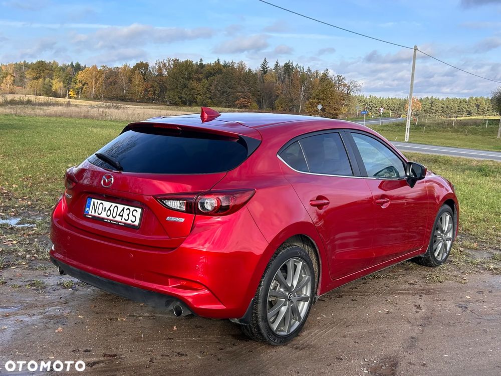 Mazda 3 - 4