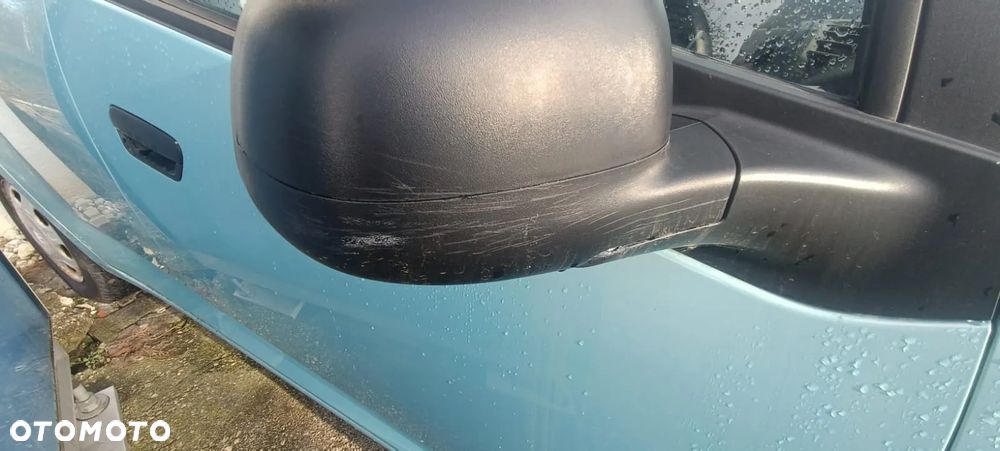 Chevrolet Spark - 30