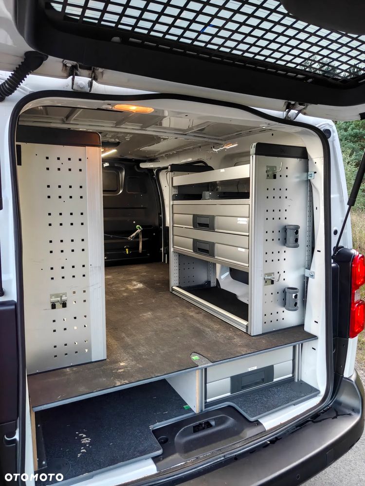 Opel Vivaro - 8