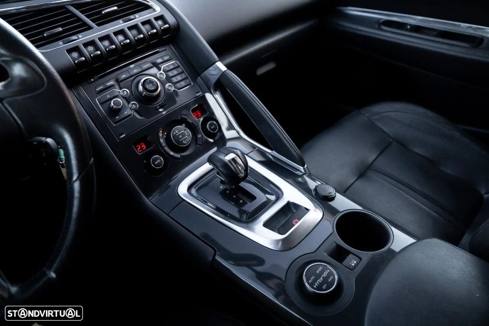 Peugeot 3008 2.0 HDi Hybrid4 - 22