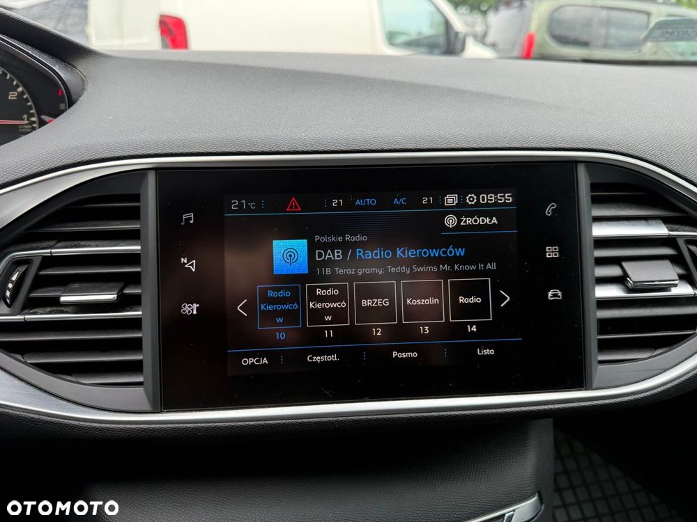 Peugeot 308 1.2 PureTech Allure Pack S&S - 20