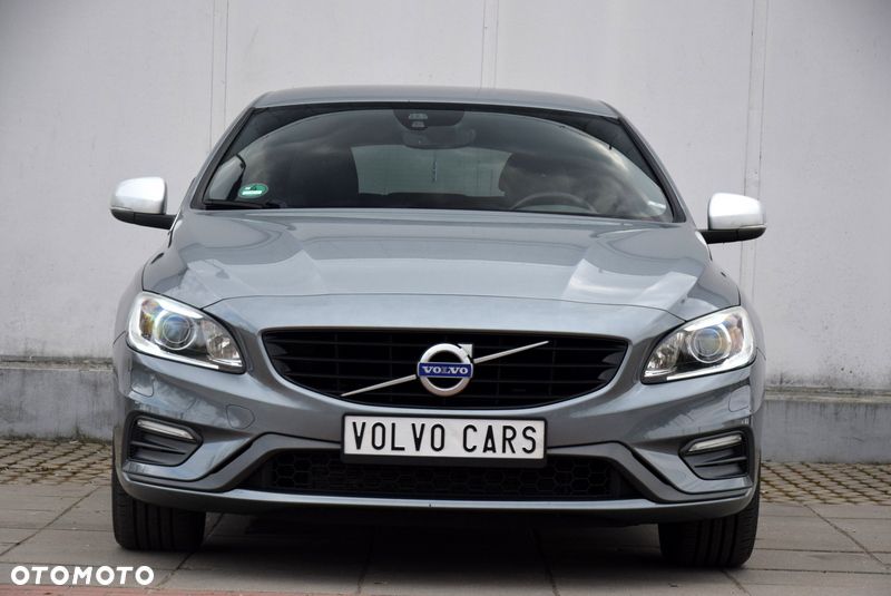 Volvo V60 D4 Geartronic RDesign - 9