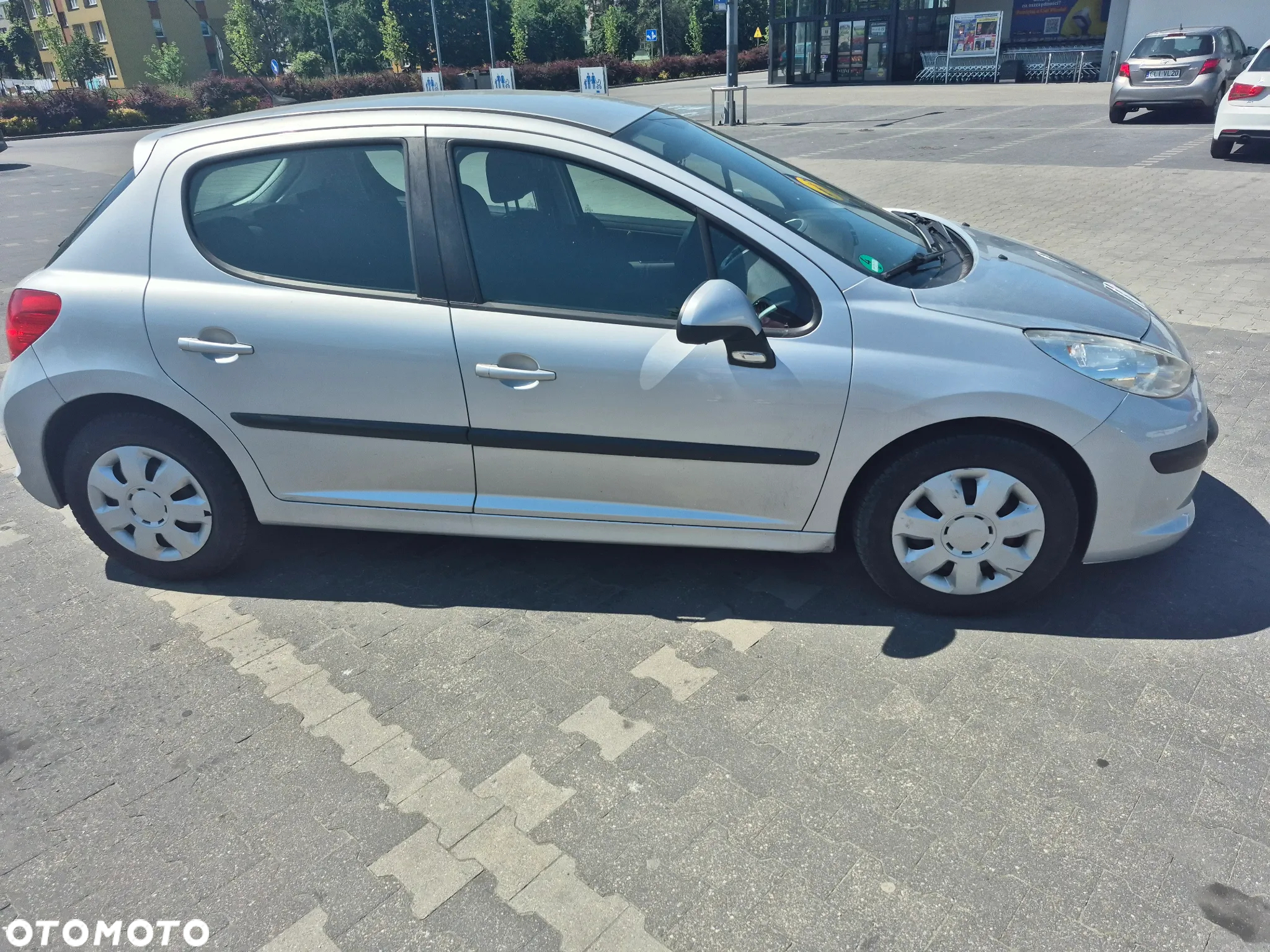 Peugeot 207 1.4 16V Presence - 4