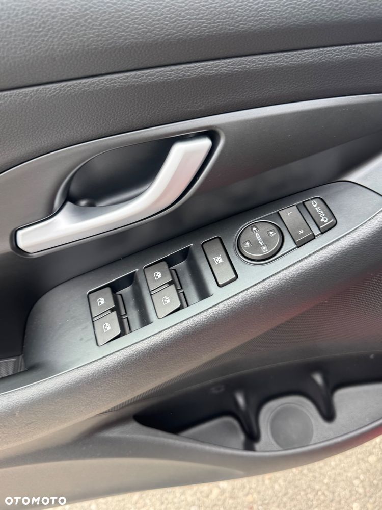 Hyundai i30 1.4 T-GDI YES - 18