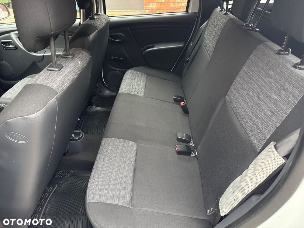 Dacia Duster 1.6 16V 4x2 - 17