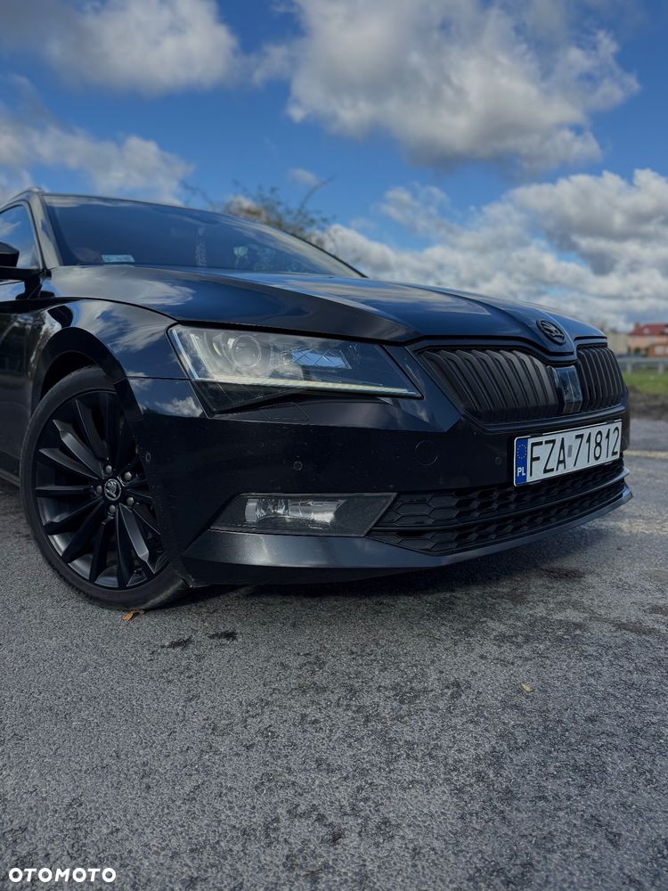 Skoda Superb 2.0 TDI DSG SportLine - 5