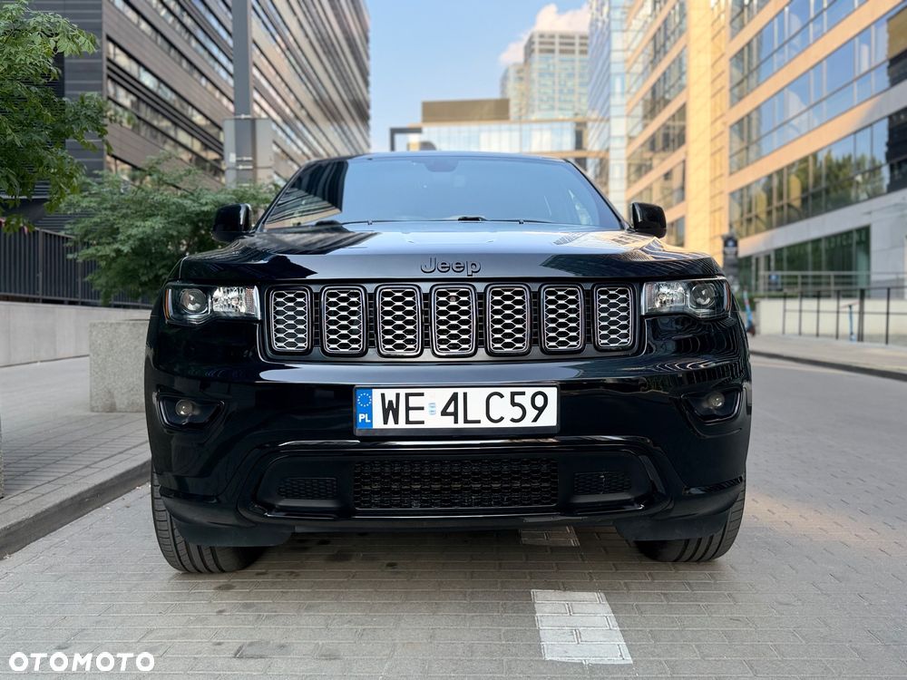 Jeep Grand Cherokee - 14