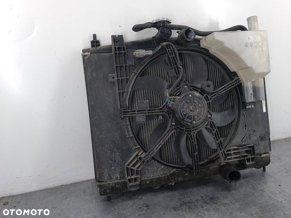 CHŁODNICA WODY Z WENTYLATOREM NISSAN CUBE III 1.6 16V - 6