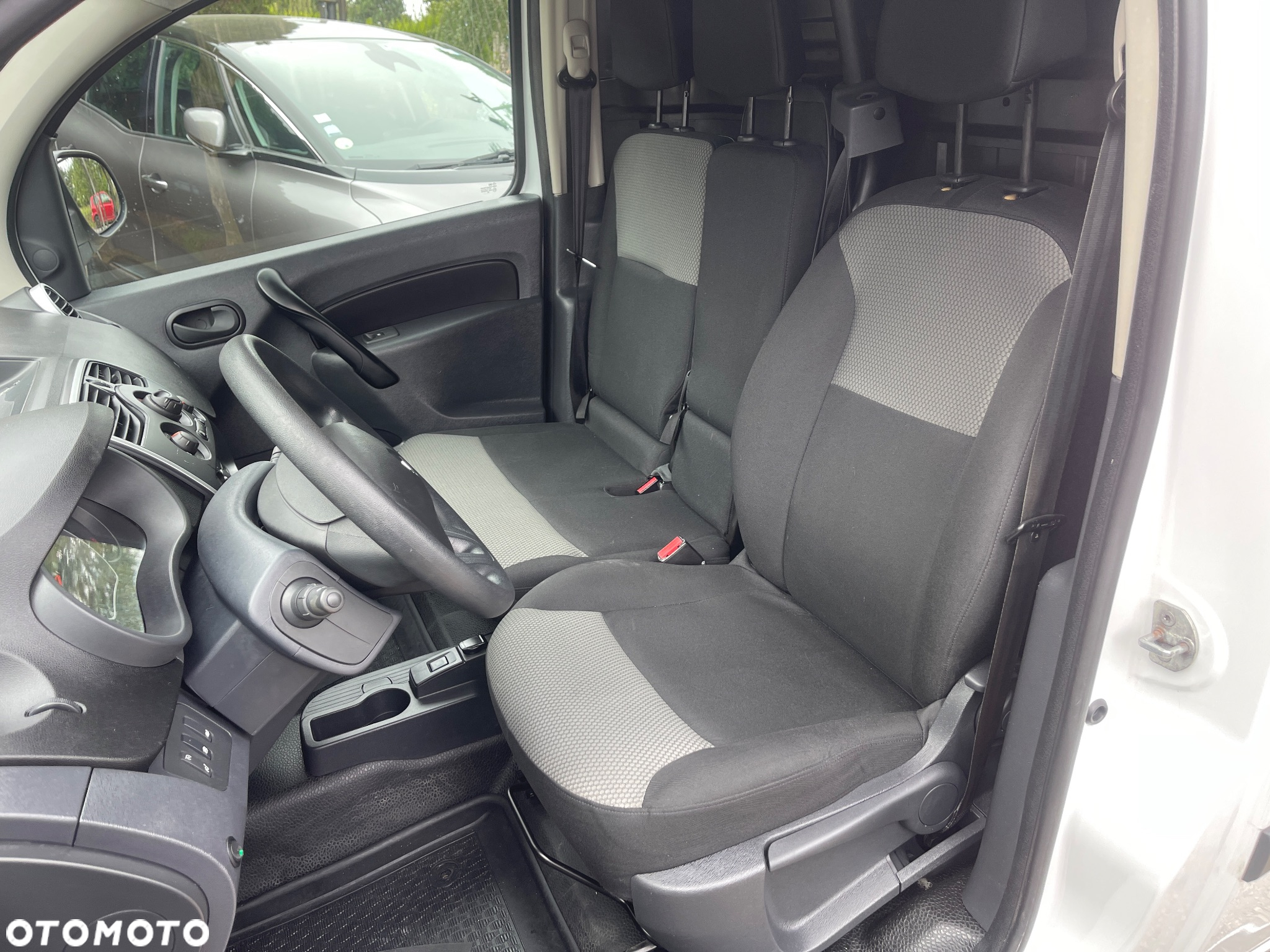 Renault KANGOO - 21