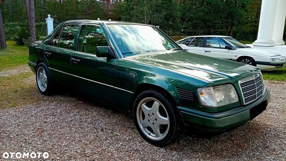 Mercedes-Benz Klasa E 300 D Turbo - 2
