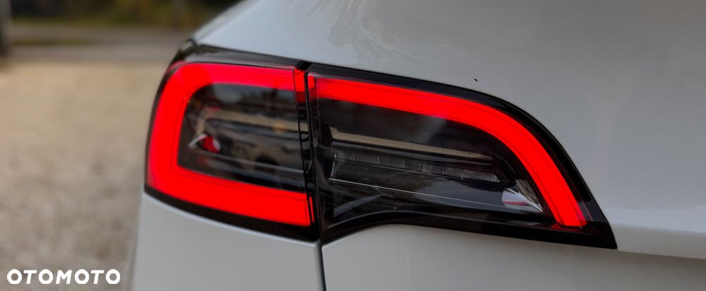 Tesla Model Y RWD - 5