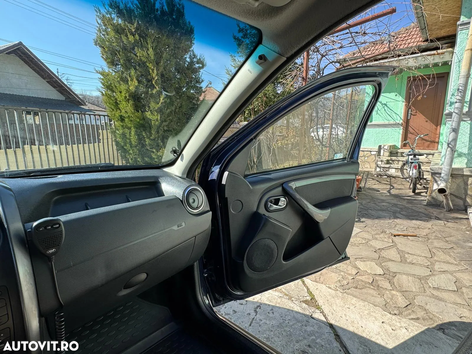 Dacia Duster 1.5 dCi 4x4 Laureate - 11