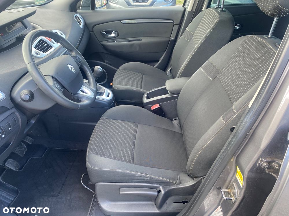 Renault Scenic 1.6 16V 110 Dynamique - 23